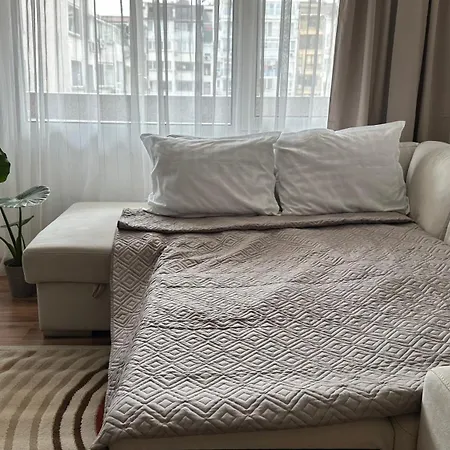 Апартаменты Modern In The Center Бургас